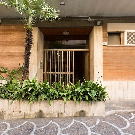 Bed and Breakfast Bed A San Pietro Рим Экстерьер фото